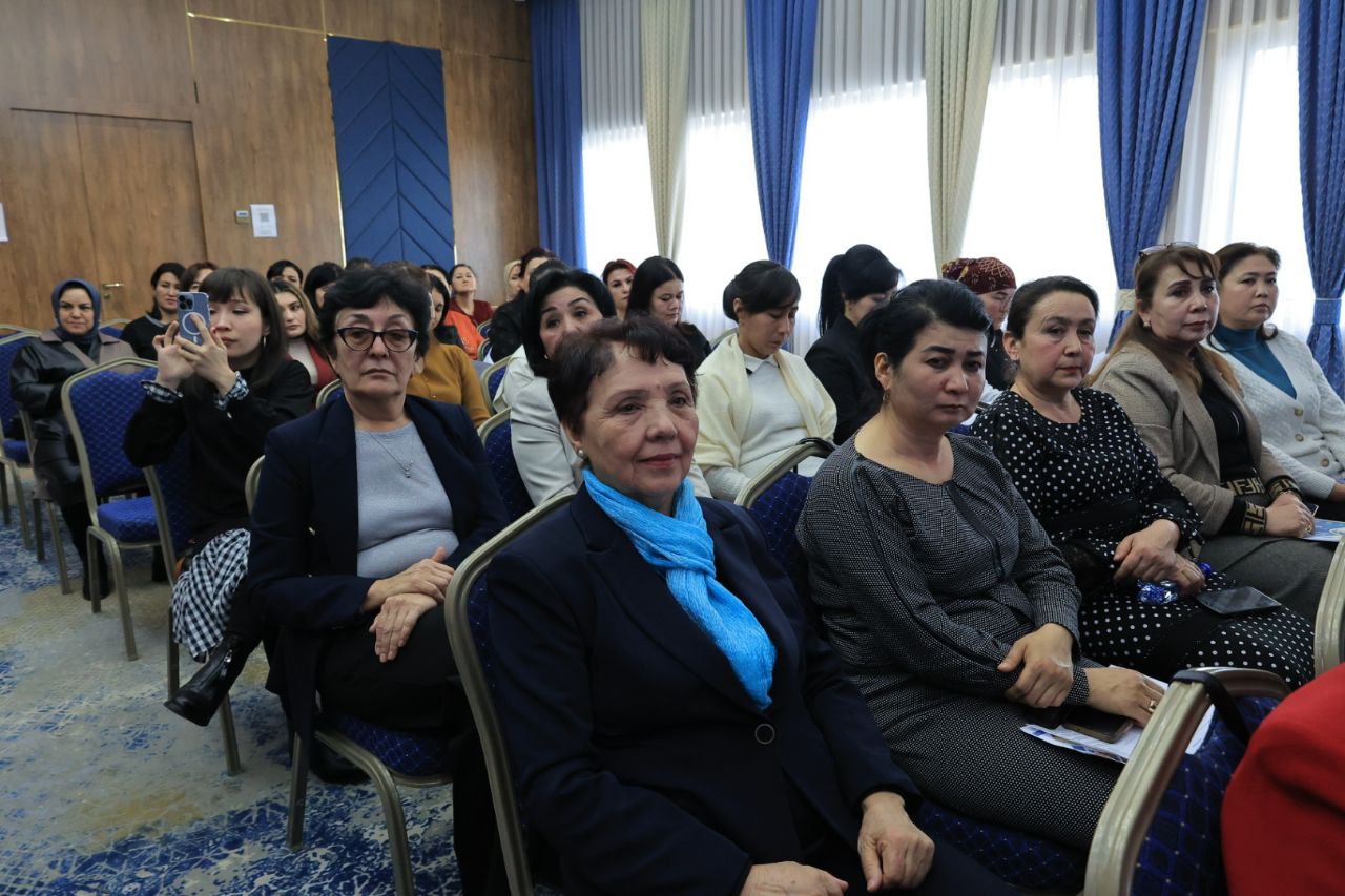 В гостинице «Шамсан» в Ташкенте проходит международная научно-практическая конференция на тему «РОЛЬ ЖЕНЩИН УЧЕНЫХ В РАЗВИТИИ СЕЛЬСКОХОЗЯЙСТВЕННОЙ НАУКИ».