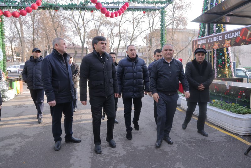 Savdo rastalarida bayramona kayfiyat hukmron, har bir mahsulot esa hamyonbop
