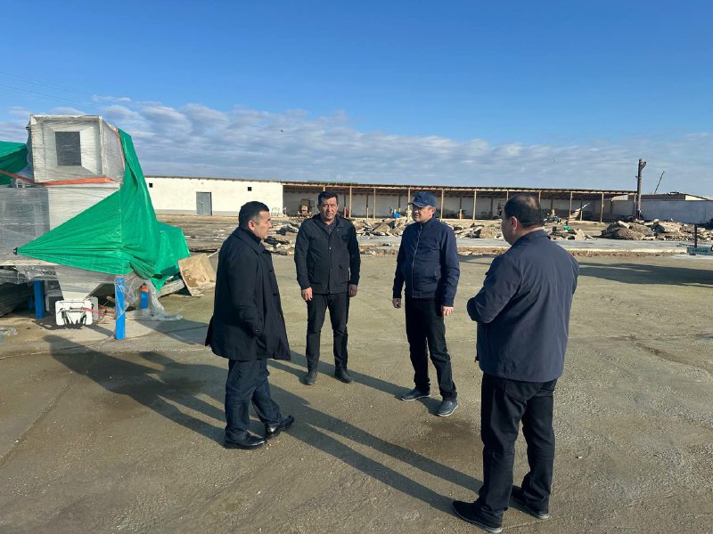 Bugun Qishloq xo‘jaligi vaziri o‘rinbosari Alisher Shukurov Qashqadaryo viloyatidagi xizmat safari davomida Janubiy dehqonchilik ilmiy-tadqiqot institutining Qarshi tumanidagi markaziy xirmonida…