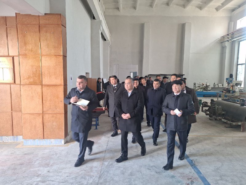 Bugun Qishloq xo‘jaligi vaziri I.Abdurahmonov Qishloq xo‘jaligini mexanizatsiyalash ilmiy-tadqiqot institutiga tashrif buyurdi.