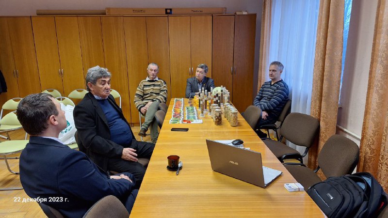 Belarus Milliy Fanlar Аkademiyasi Meva-sabzavotchilik va kartoshkachilik ilmiy-amaliy markazi bilan hamkorlik yoʼlga qoʼyildi