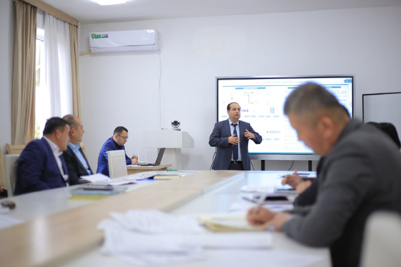 Kecha Milliy markazda Sabzavot, poliz ekinlari va kartoshkachilik ilmiy-tadqiqot institutining 2023-yil yakunlari va 2024-yilga mo'ljallangan ustuvor vazifalar xususida taqdimot bo'lib o'tdi.