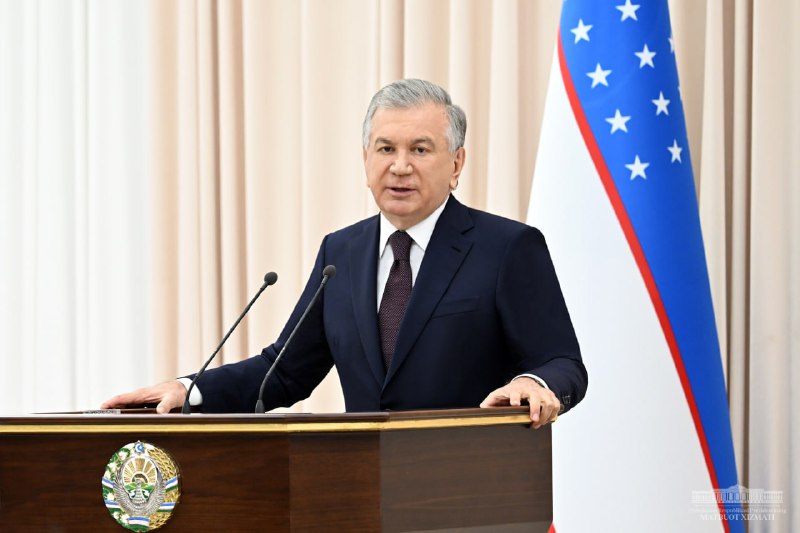 Сирдарёнинг Сайхунобод туманида Президент Шавкат Мирзиёев раислигида видеоселектор йиғилиши бошланди.