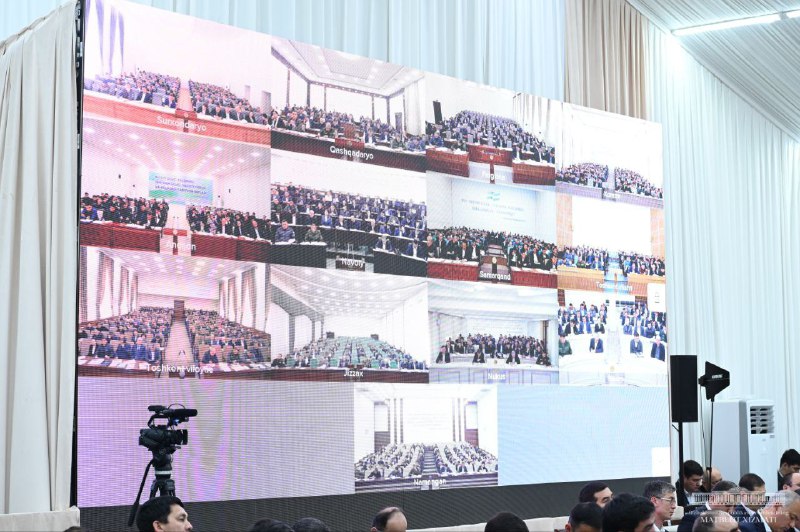 Сирдарё дарёсининг 19 километри “Ўрикзор” ва “Янгиҳаёт” маҳаллаларидан оқиб ўтади. Туманда 125 гектар табиий, 580 гектар сунъий сув ҳавзаси бўлсада, имкониятлар тўлиқ ишга солинмаяпти.