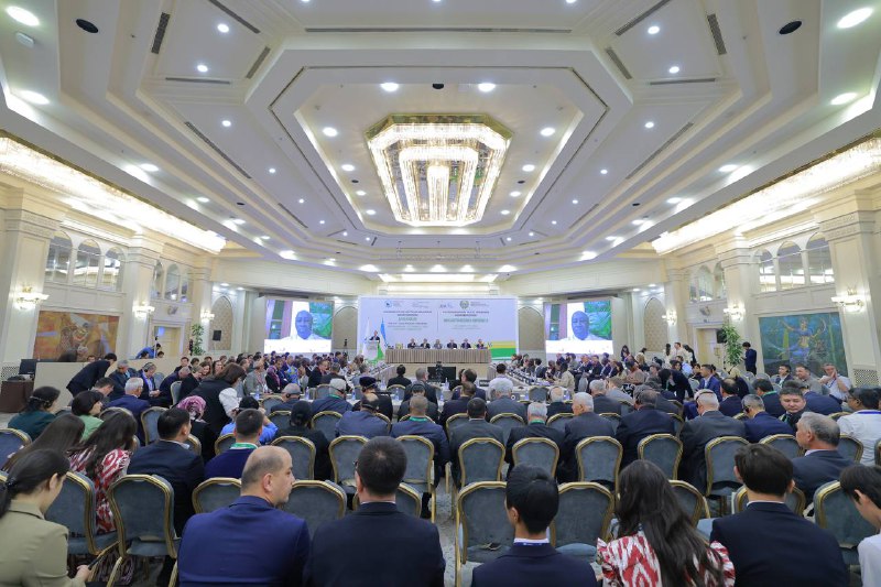 Ayni damda Toshkent shahridagi “International Hotel Tashkent” mehmonxonasida "Xalqaro paxta bo'yicha Maslahat qo'mitasining 82-yalpi majlisi" ga start berildi.