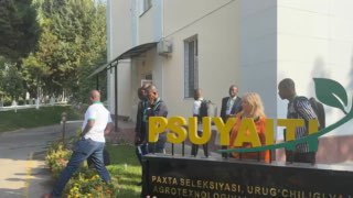 Poytaxtimizda bo’lib o’tayotgan “VIII Butunjahon paxta tadqiqot konferensiyasi" ishtirokchilarining bir guruhi Milliy markaz tizimidagi Paxta seleksiyasi, urug’chiligi va yetishtirish…