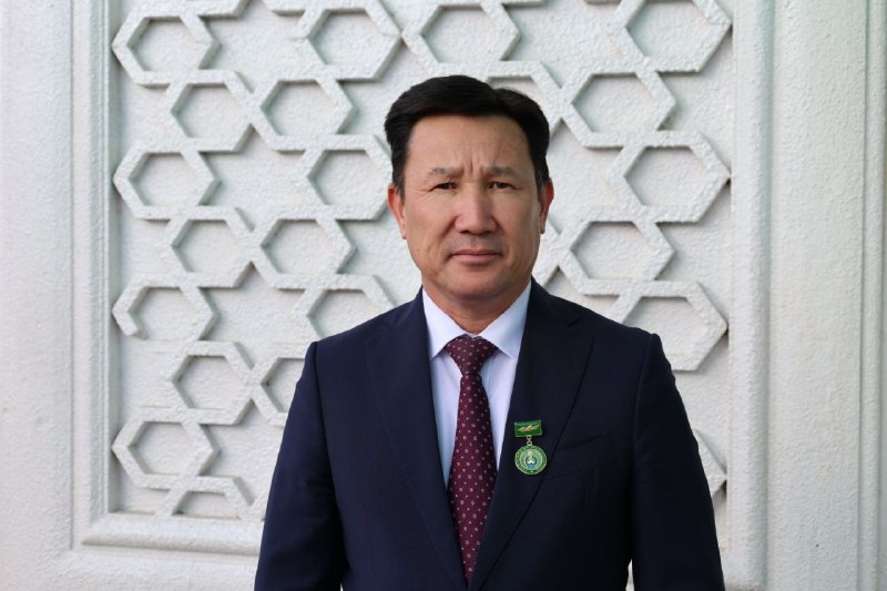 JAMOAMIZ A'ZOLARI "QISHLOQ XO'JALIGI FIDOYISI" KO'KRAK NISHONI BILAN TAQDIRLANDI