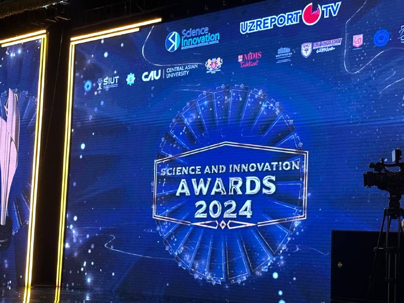 Poytaxtimizdagi "Turkiston" saroyida “SCIENSE AND INNOVATION AWARDS” nomli yilning eng tantanali ilm-fan bayrami va g‘oliblarni taqdirlash kechasi boshlandi.